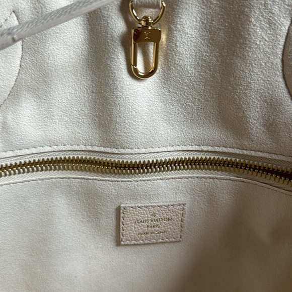 Louis Vuitton Neverfull MM like new!
Degrade Monogram Empreinte Giant Neutral - Picture 5 of 10